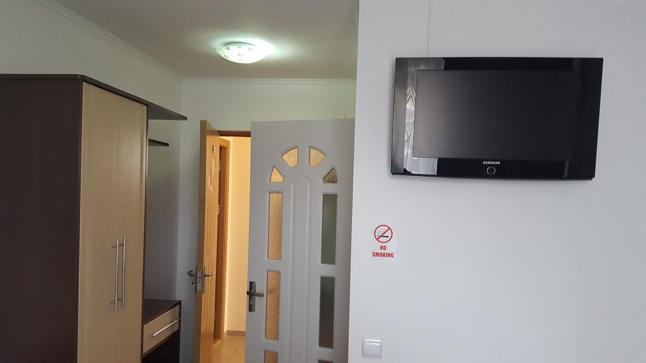 Hotel Confort Drochia Экстерьер фото